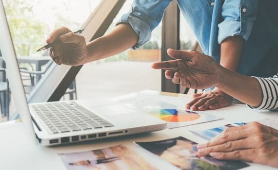 people taking part in a digital marketing meeting